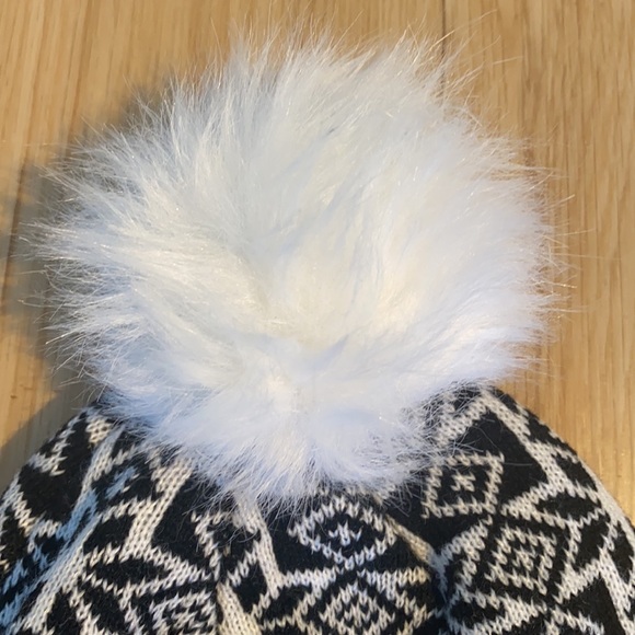 Winter Bennie - Picture 3 of 5